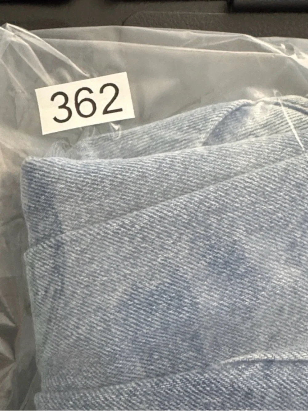 Alice + Olivia Noah Denim Pleated Skort/ Size 26 - Picture 12 of 12